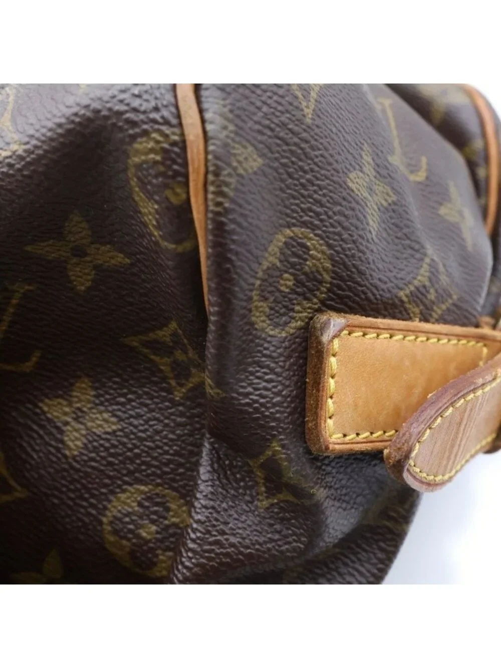 Louis Vuitton Monogram Saumur 43 Shoulder Bag Brown Leather Gold